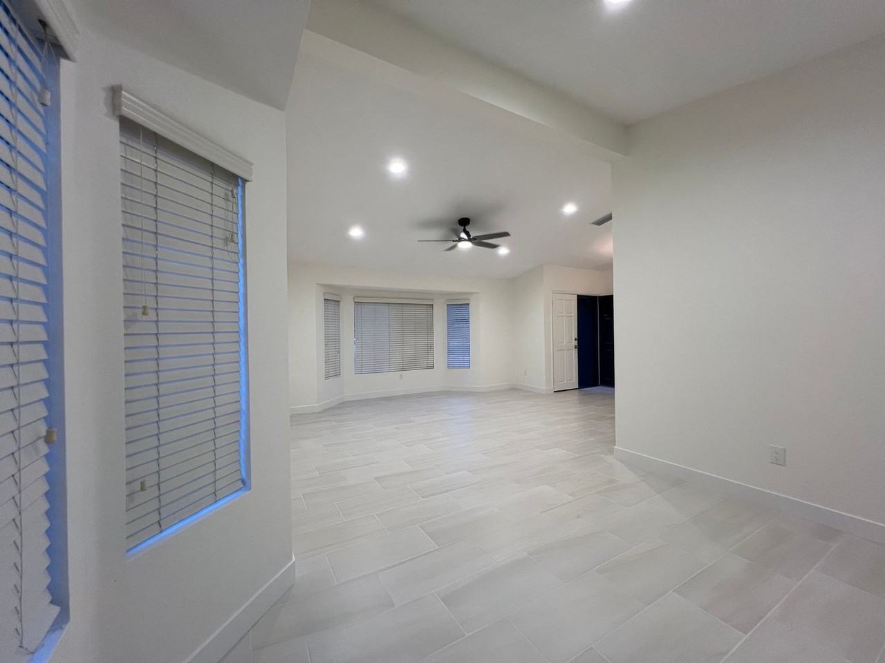 44060 Mariposa Ct - Photo 4 of 18