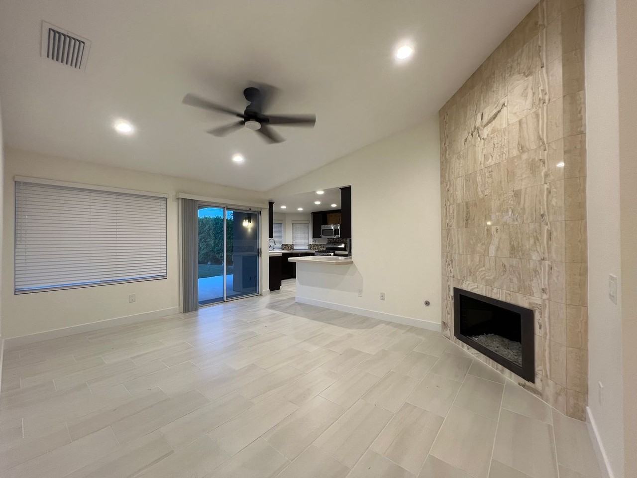 44060 Mariposa Ct - Photo 6 of 18