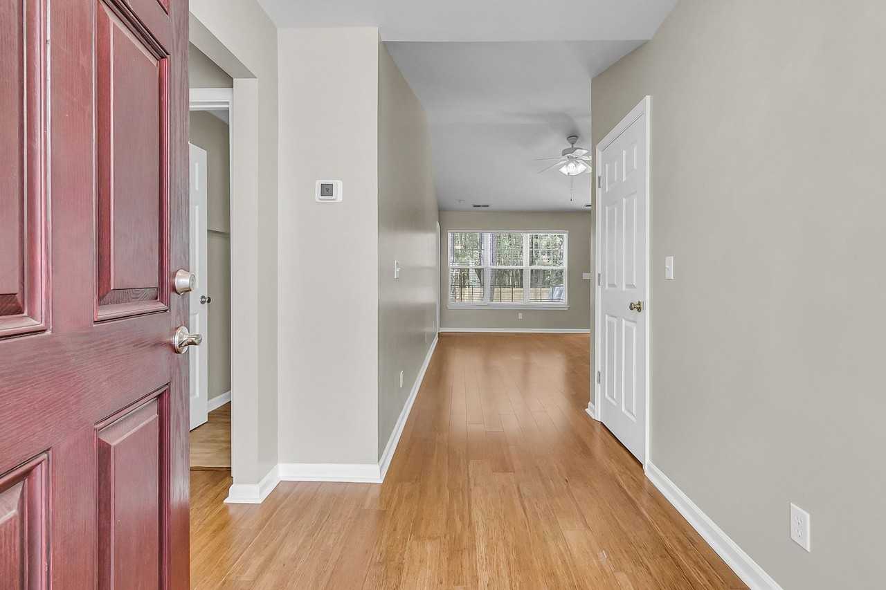 4848 Oak Leaf Rd - Photo 6 of 39