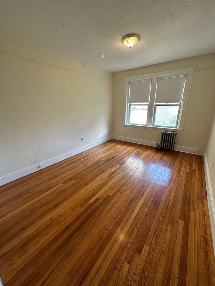 24 Colborne Rd - Photo 5 of 10