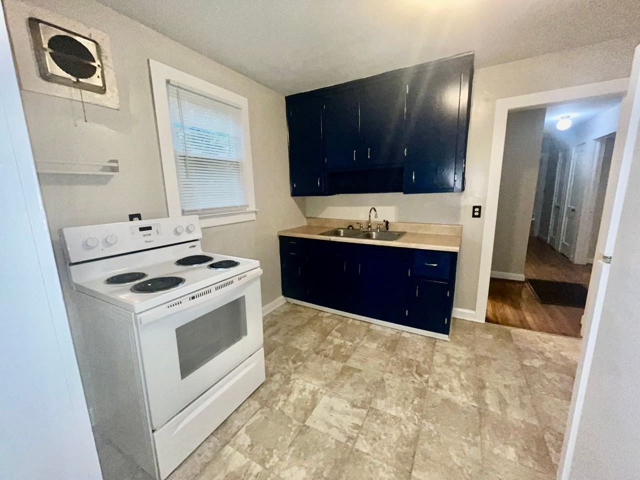 878 Greenville St - Photo 3 of 6