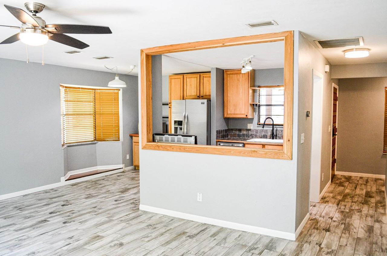 3526 Nw 53rd Ter - Photo 2 of 20