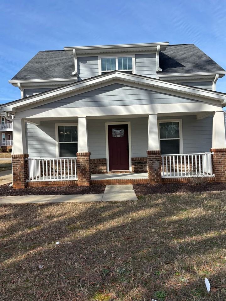 1003 Freedom Rdg - Photo 2 of 50