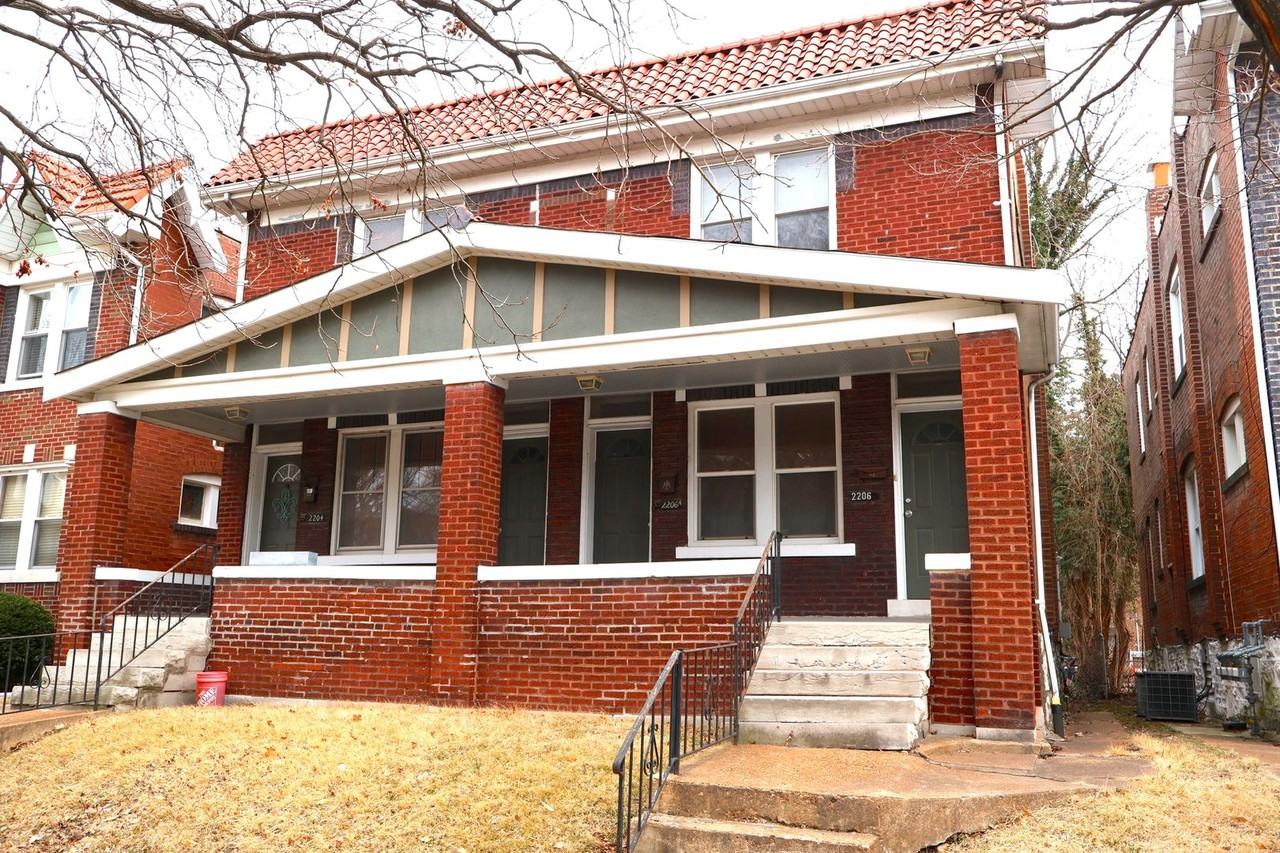 2204 Portis Ave - Photo 2 of 24