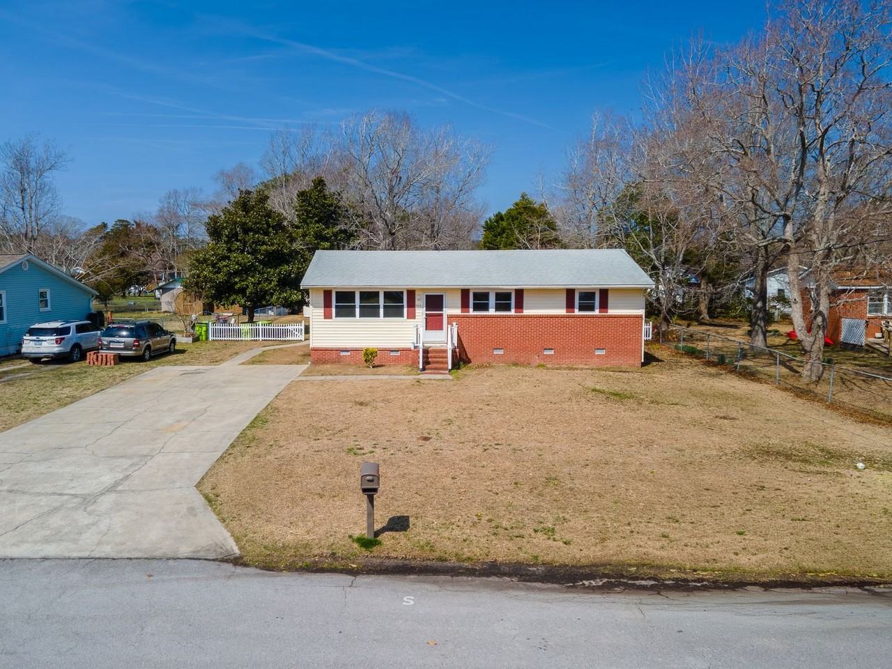306 S Glancy St - Photo 3 of 42
