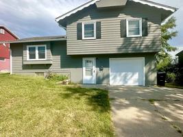 featured image of 5617 N 69th St