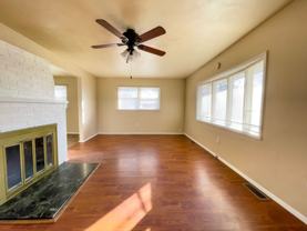 2004 S Hemlock Rd - Photo 1 of 1