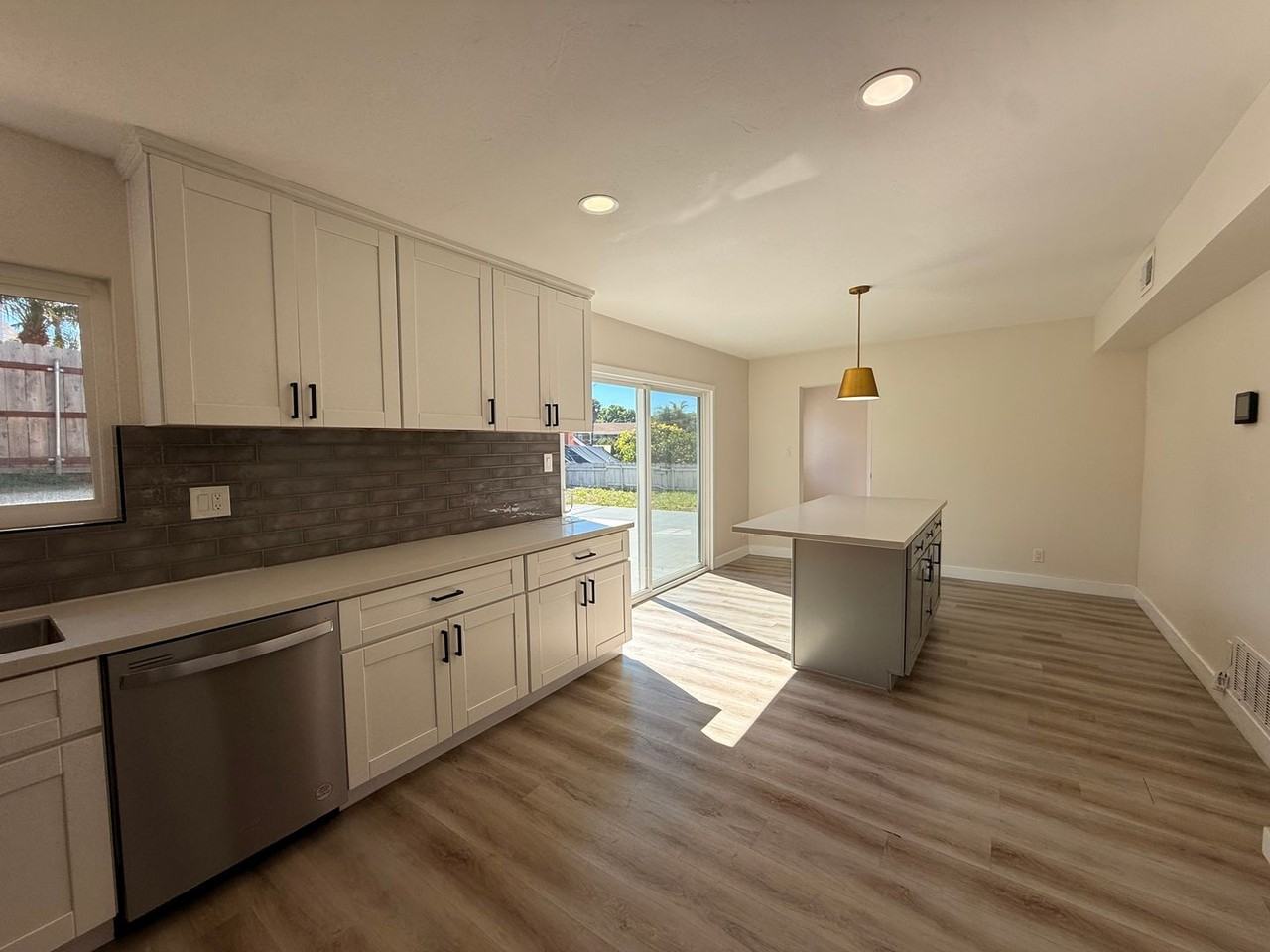 440 Partridge Cir - Photo 3 of 20