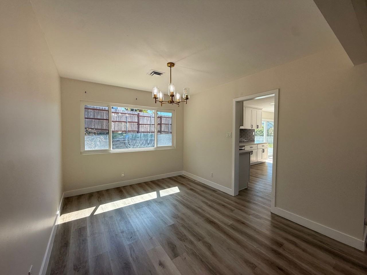 440 Partridge Cir - Photo 7 of 20