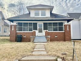 featured image of 1815 Kemble Ave
