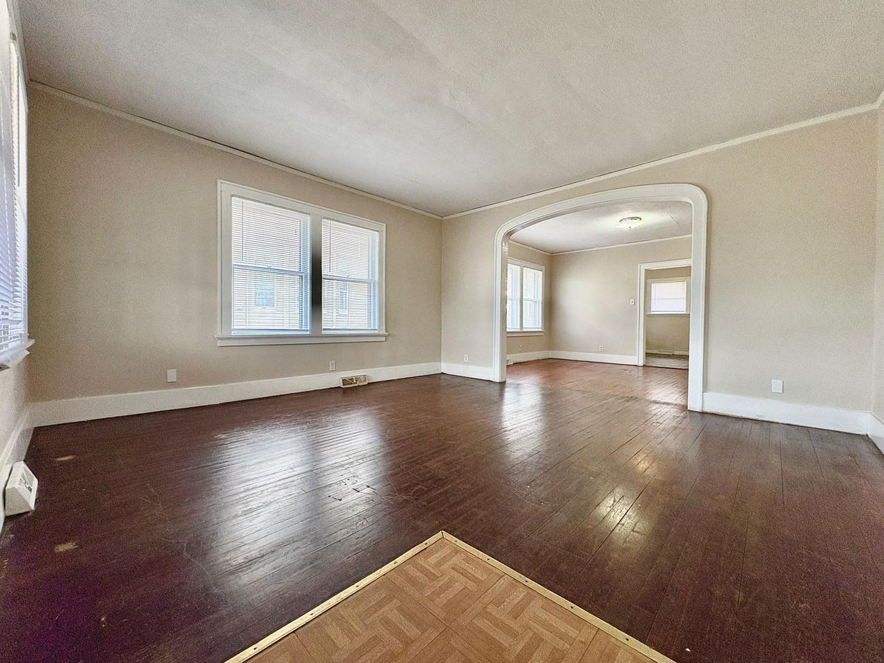 1815 Kemble Ave - Photo 2 of 20