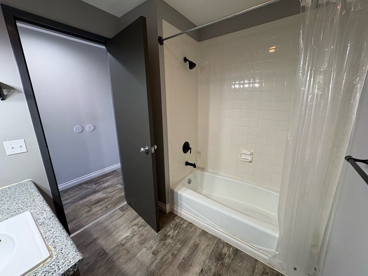 301 W Adams Street - Photo 5 of 5