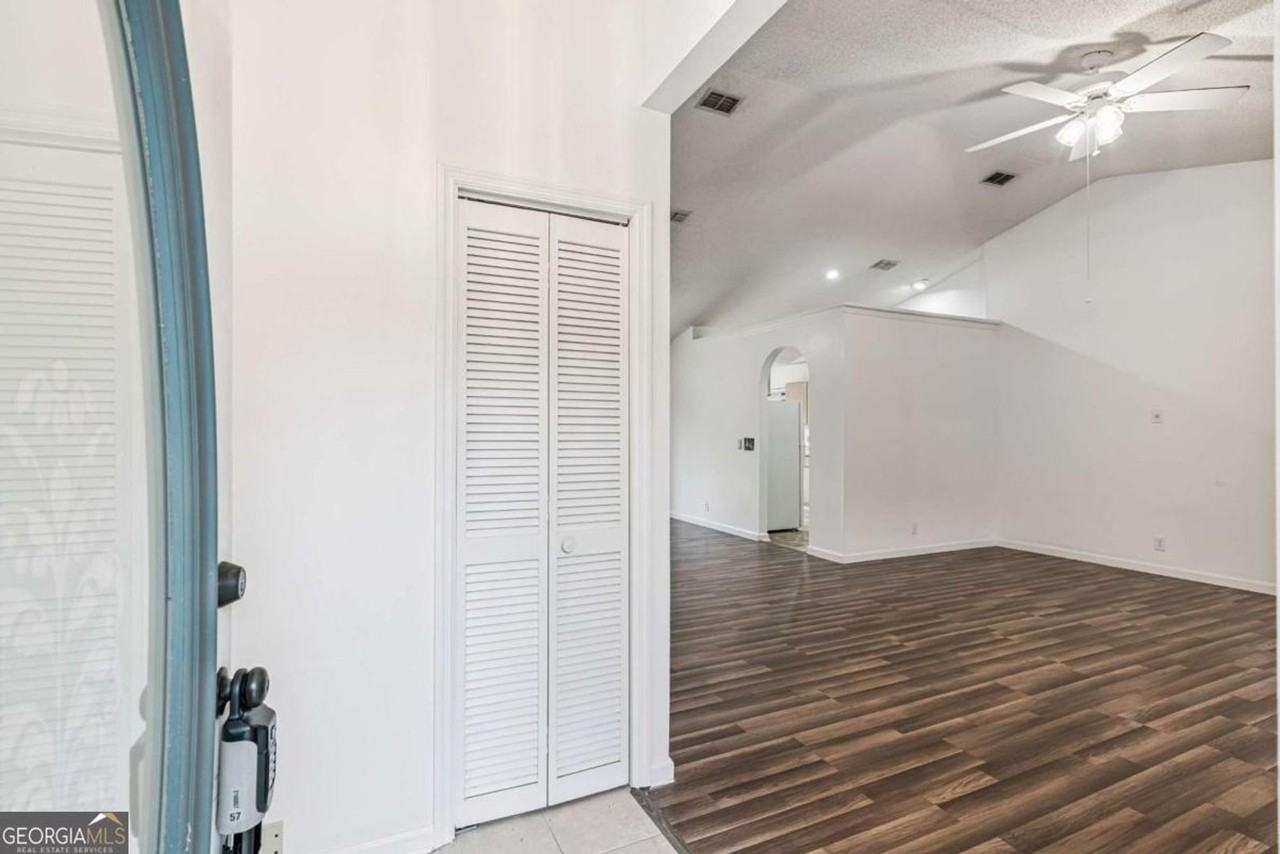 104 Westridge Ct - Photo 3 of 26