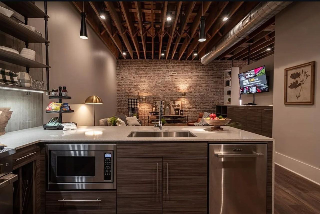 Uptown Living in Downtown Fort Smith - Photo 3 of 14