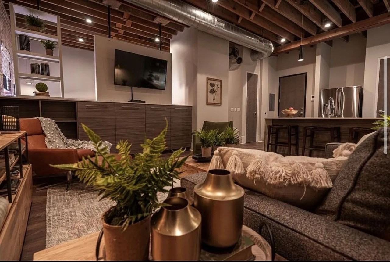 Uptown Living in Downtown Fort Smith - Photo 5 of 14