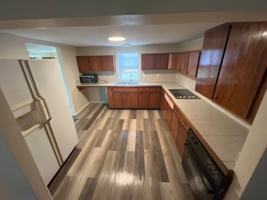 featured image of 216 W 12th St