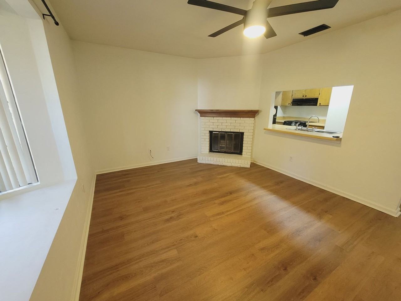 2107 Victory Garden Ln - Photo 3 of 37