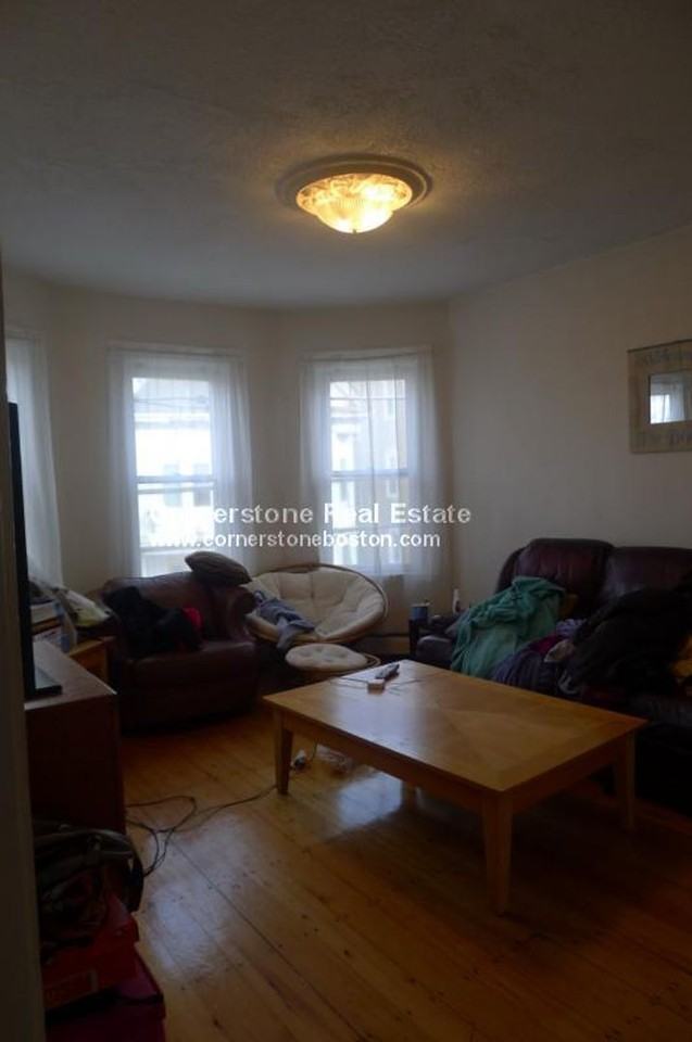 55B Calumet St - Photo 4 of 7