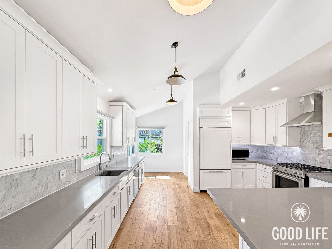 12671 Barrett Ln - Photo 4 of 39