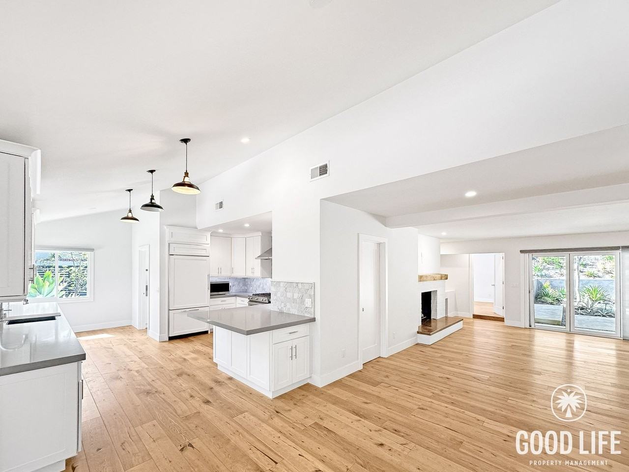 12671 Barrett Ln - Photo 6 of 39