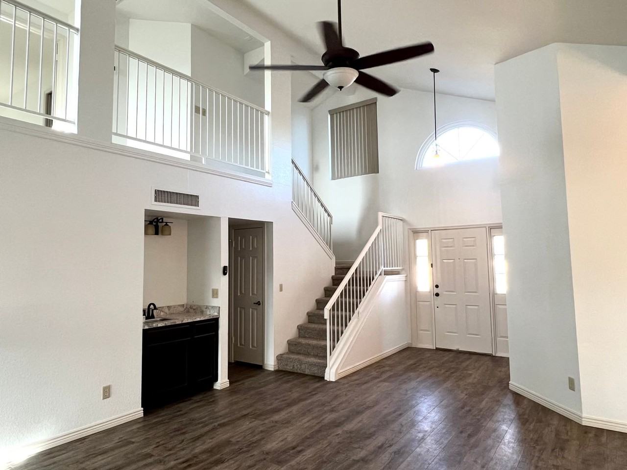 11410 N 74th Dr - Photo 6 of 25