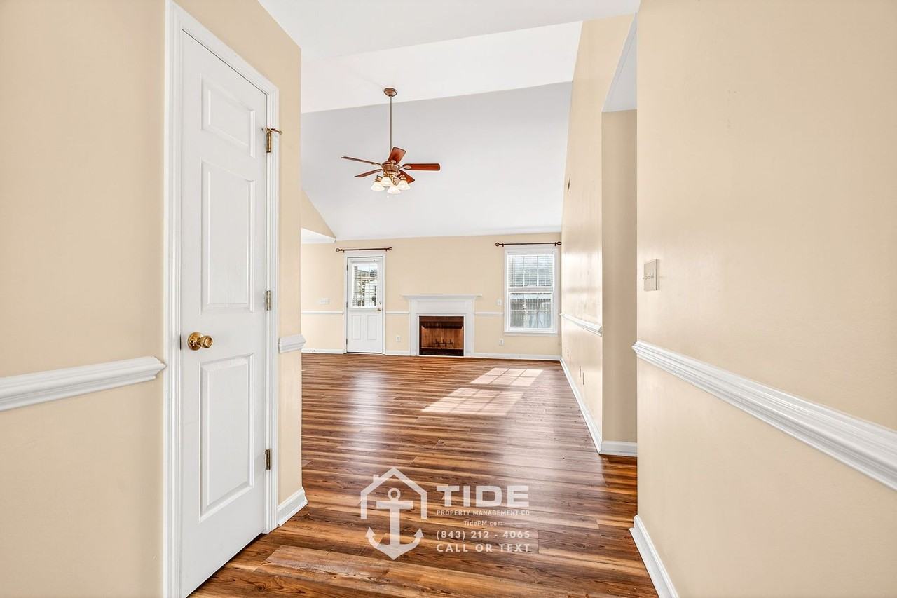 7829 High Maple Cir - Photo 7 of 43