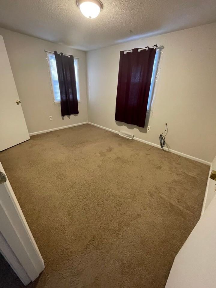 3004 Chickasaw Dr - Photo 3 of 11