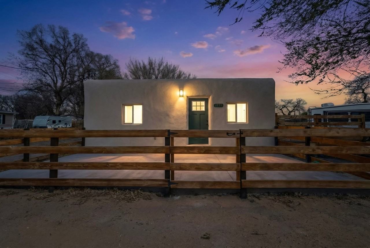 1717 Gonzales Rd Sw - Photo 3 of 41