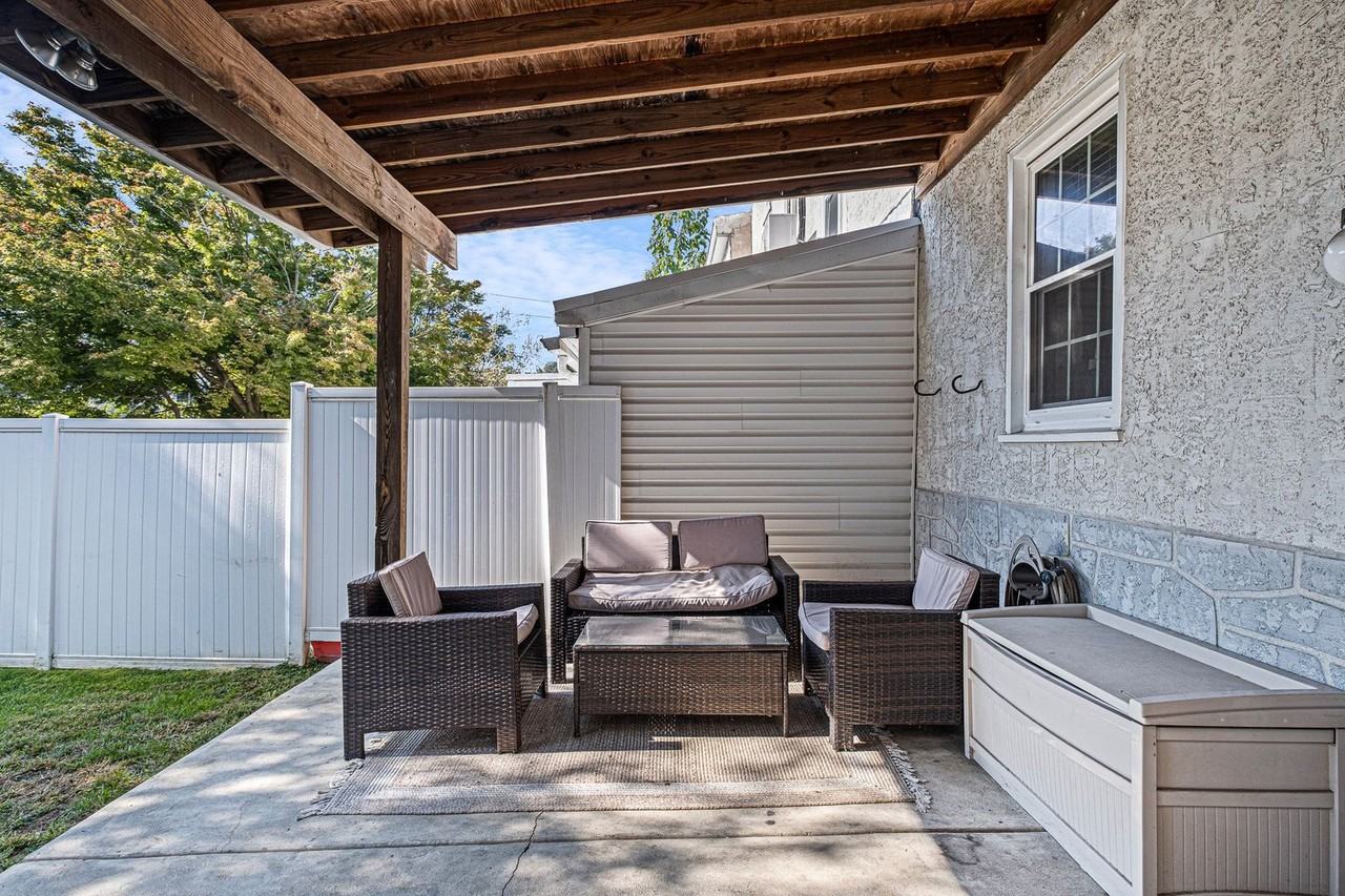 147 East St - Photo 4 of 20