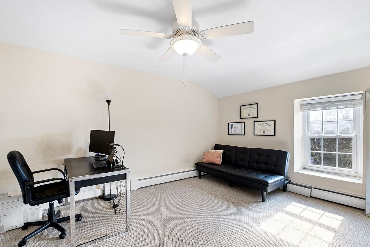 147 East St - Photo 7 of 20