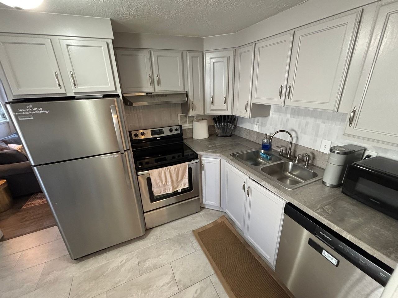 517 N 900 W - Photo 5 of 8