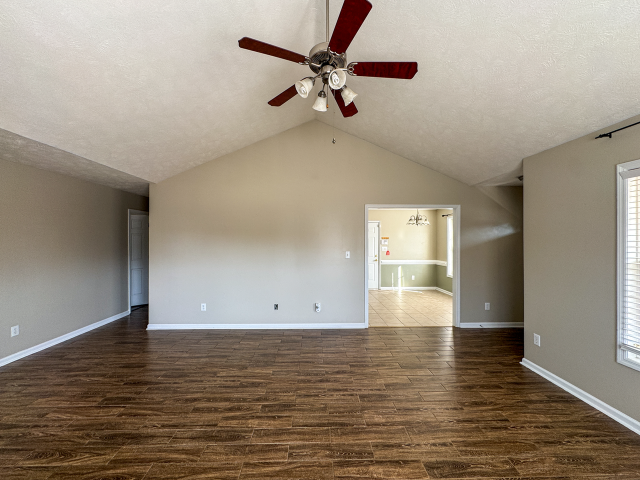 7806 Rosewood Ave - Photo 4 of 25