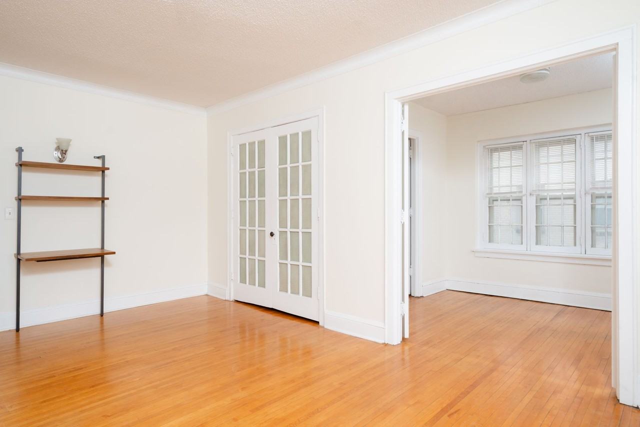 Belmont Apartments - Photo 3 of 18