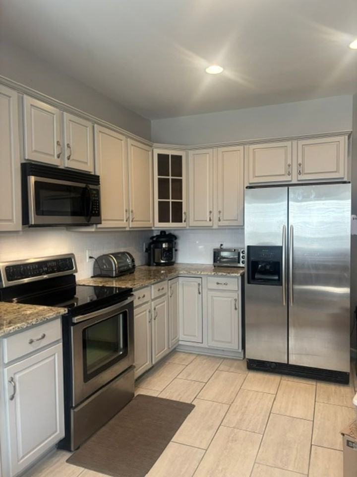 109 Fieldcrest Ct - Photo 4 of 10