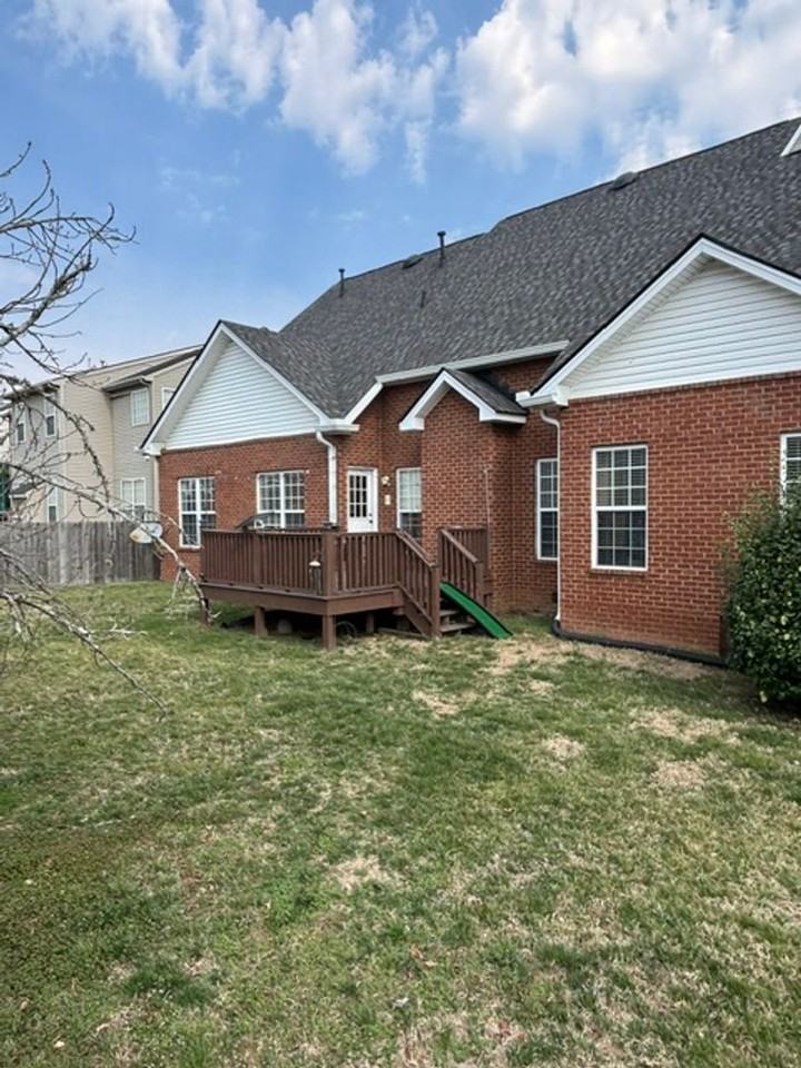 109 Fieldcrest Ct - Photo 6 of 10