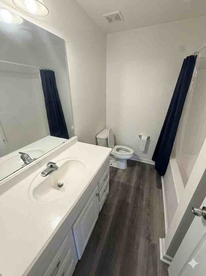 107 First St - Photo 4 of 10