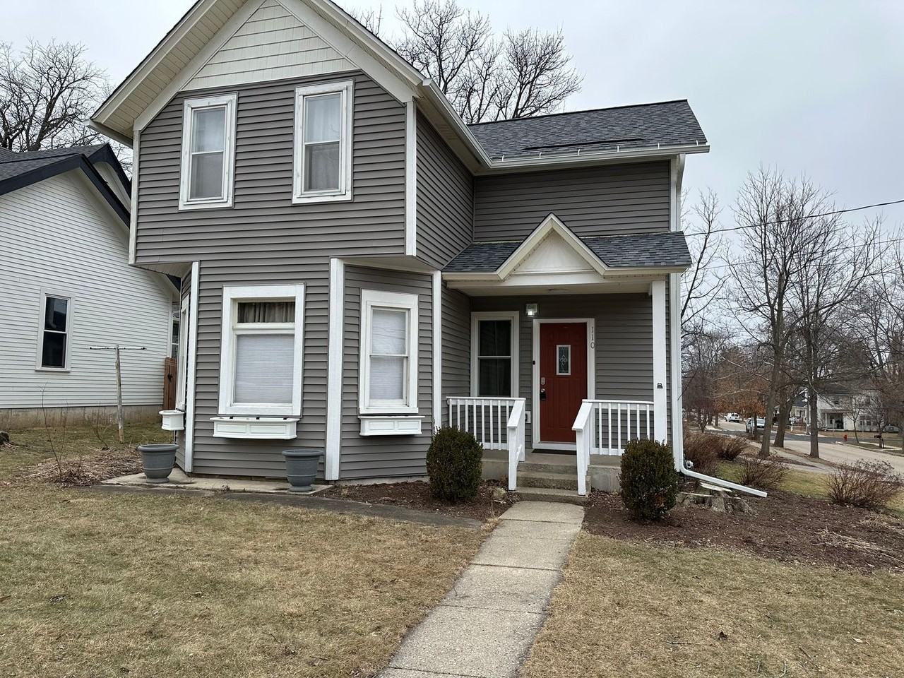 110 N High St - Photo 2 of 25