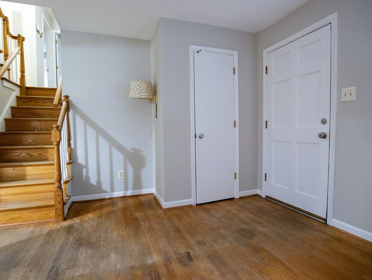 1321 Warminster Dr - Photo 3 of 27