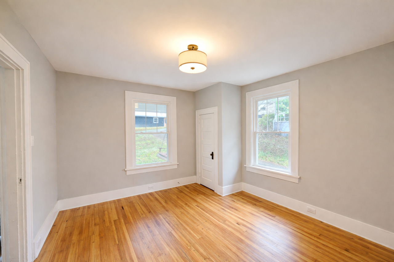 176 Richland St - Photo 7 of 14