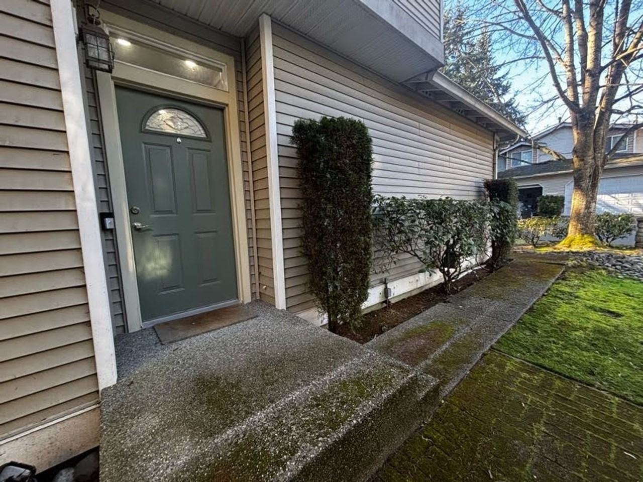 12113 15th Ave W - Photo 3 of 50