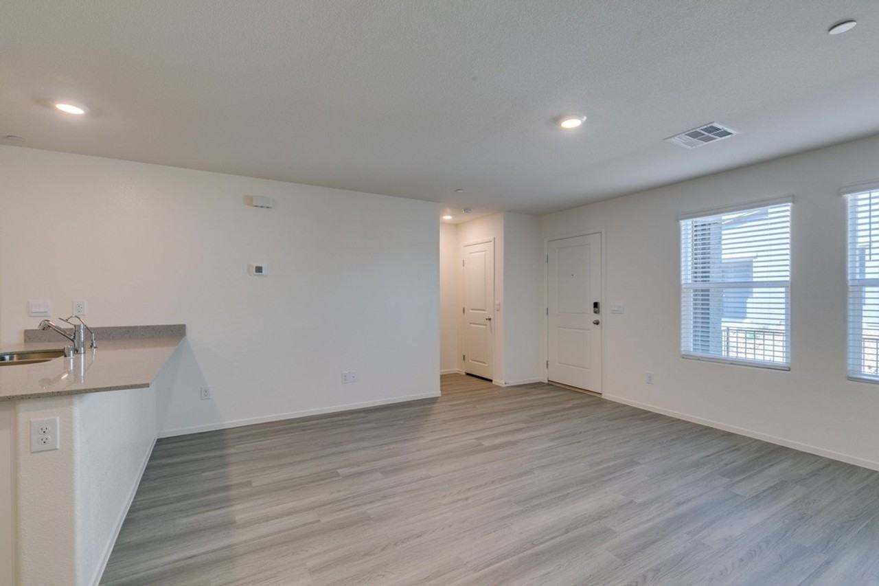 7379 Craig Cove Ct - Photo 6 of 16