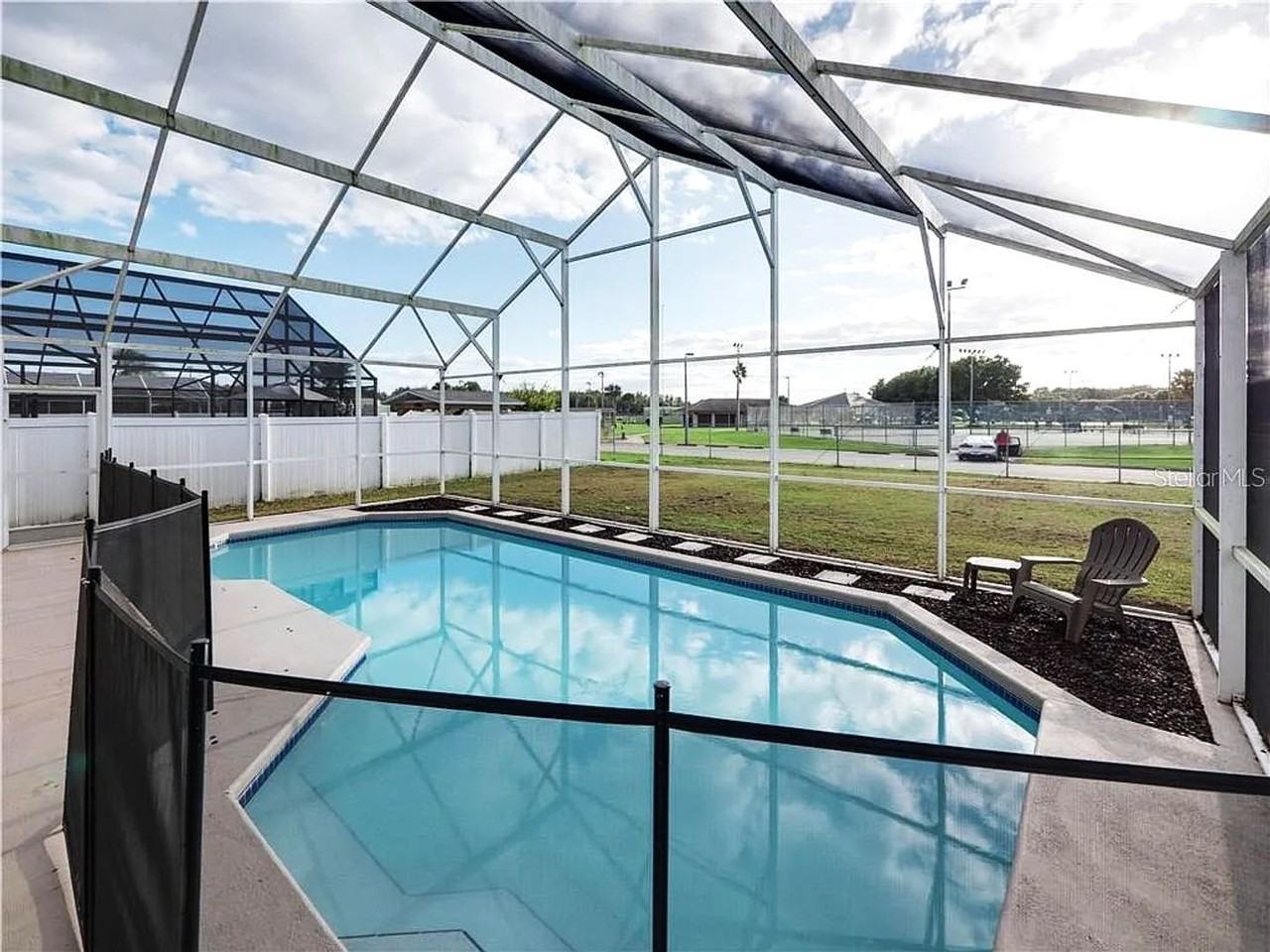 2304 Anhinga Dr - Photo 2 of 13