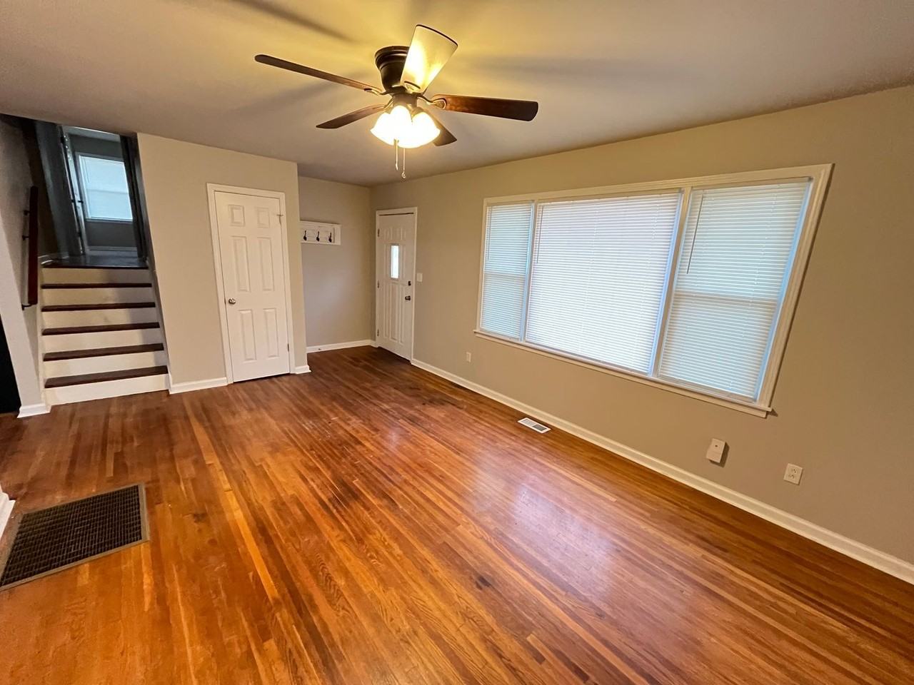 4708 Dahlia Dr Nw - Photo 3 of 24