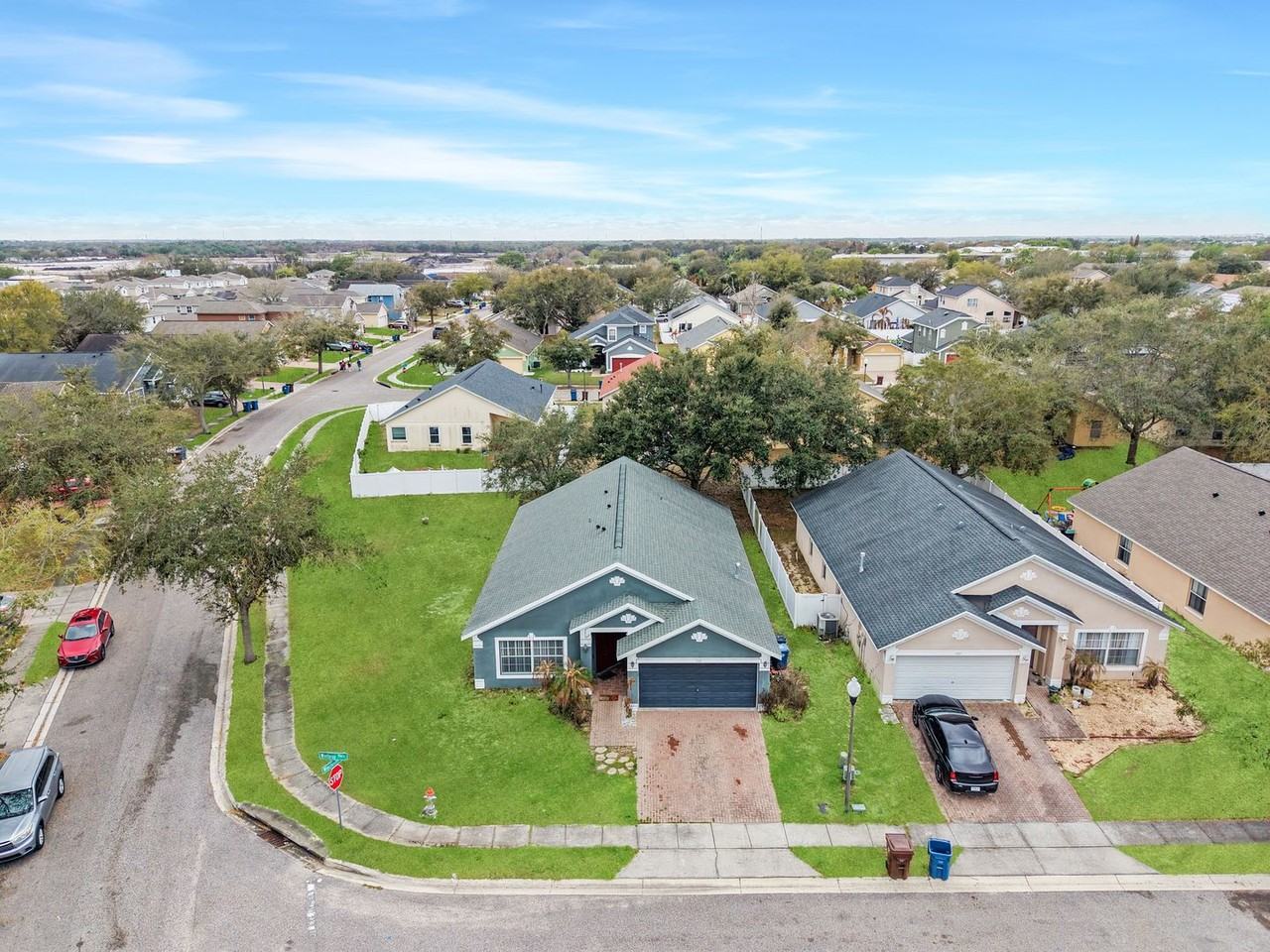 519 Winthrop Pl - Photo 2 of 25