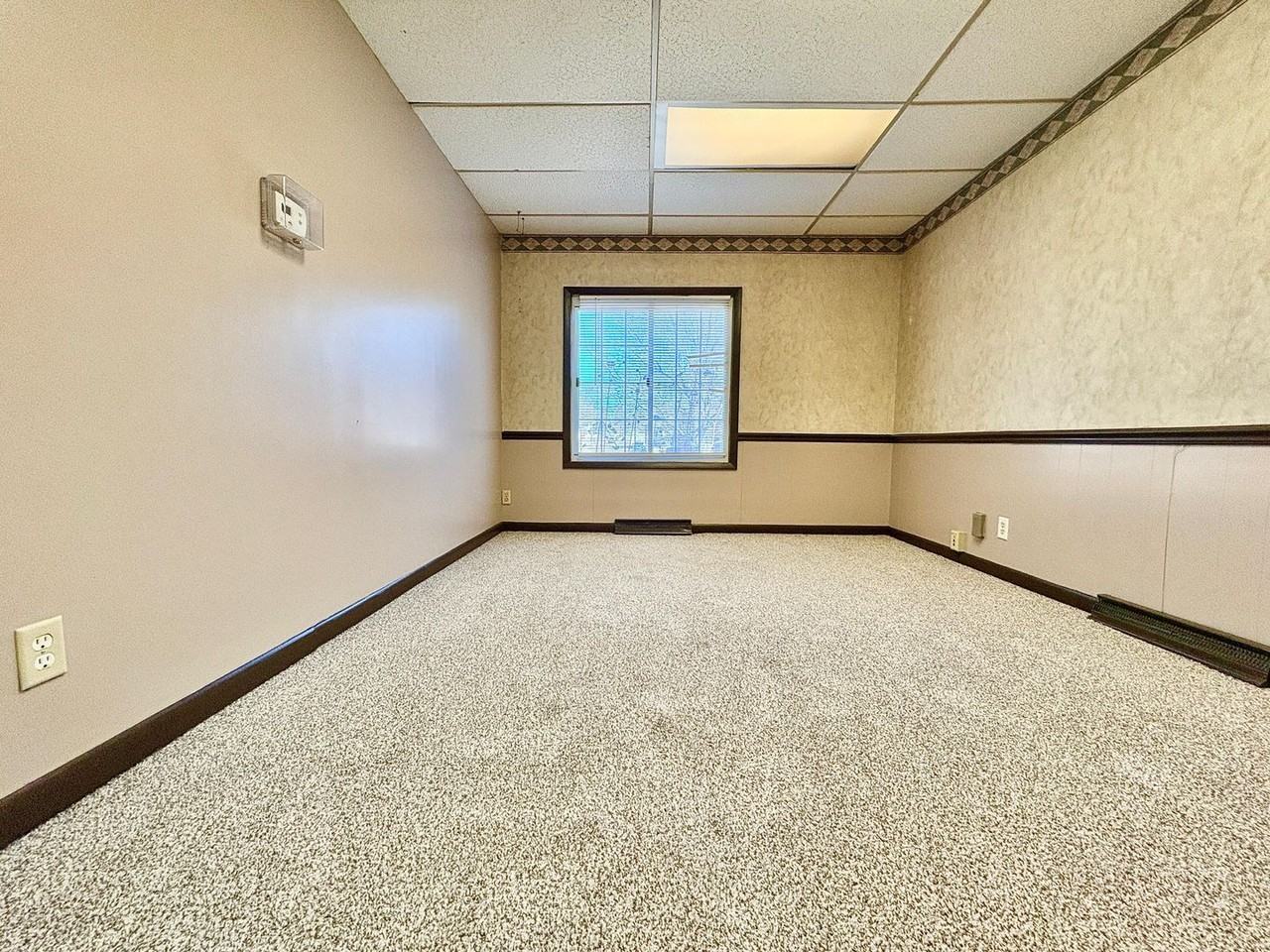 2621 S Michigan St - Photo 4 of 8