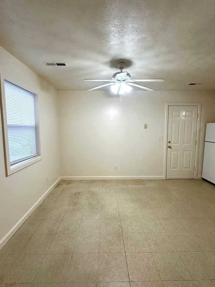 2117 N Lexington Ave - Photo 6 of 16