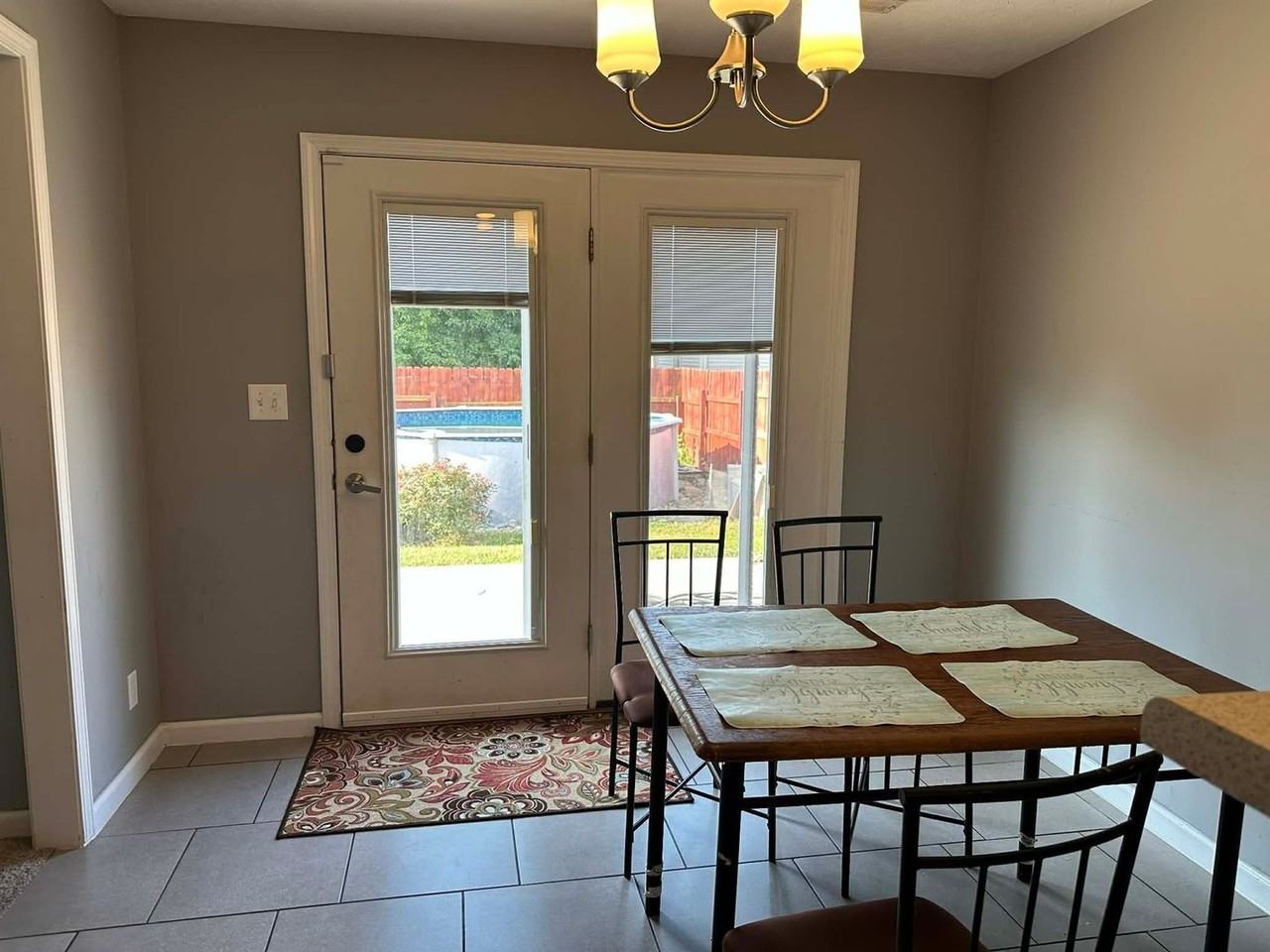 209 Luke Ct - Photo 5 of 16