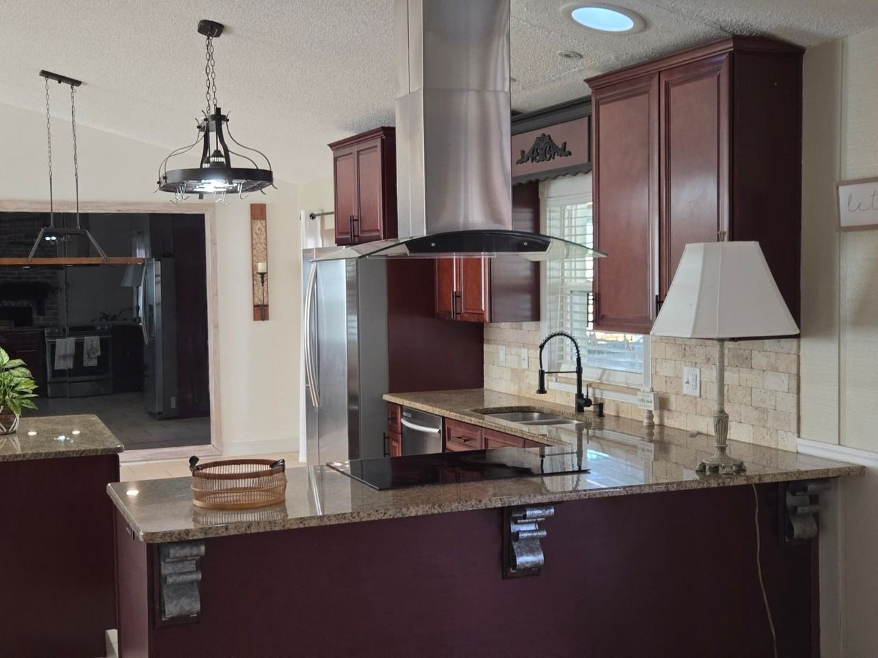 1921 Algonquin Ave - Photo 4 of 14