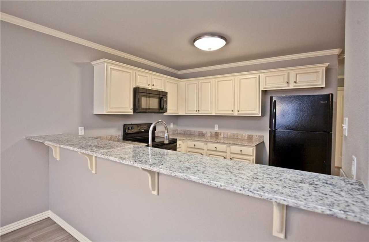 1255 N Rupple Rd - Photo 3 of 21