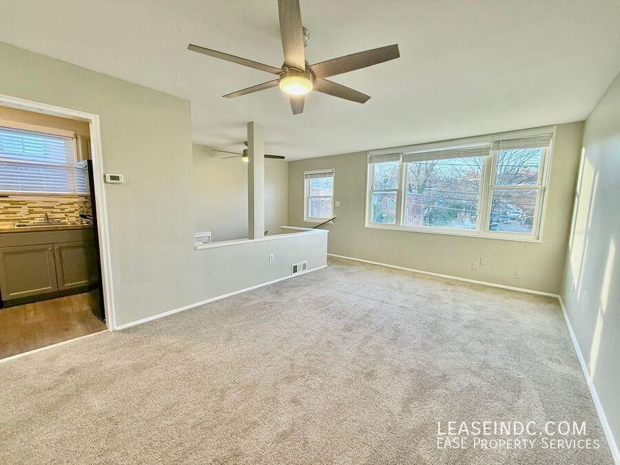 4407 2nd St Ne #2 - Photo 6 of 14